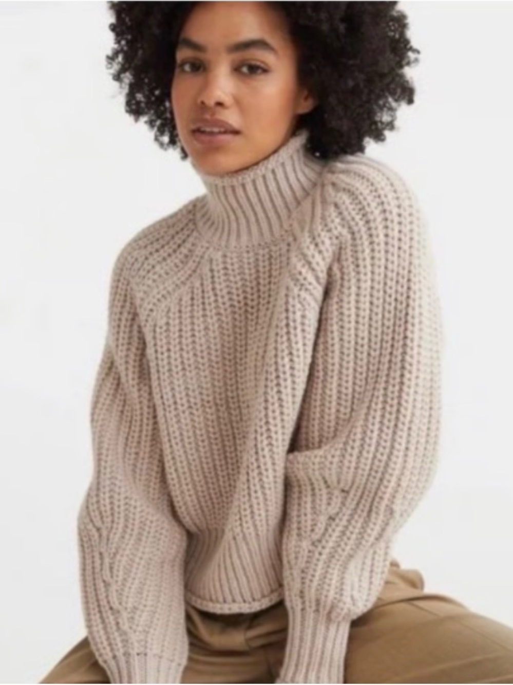 H&M Cream Ribbed Turtleneck Sweater